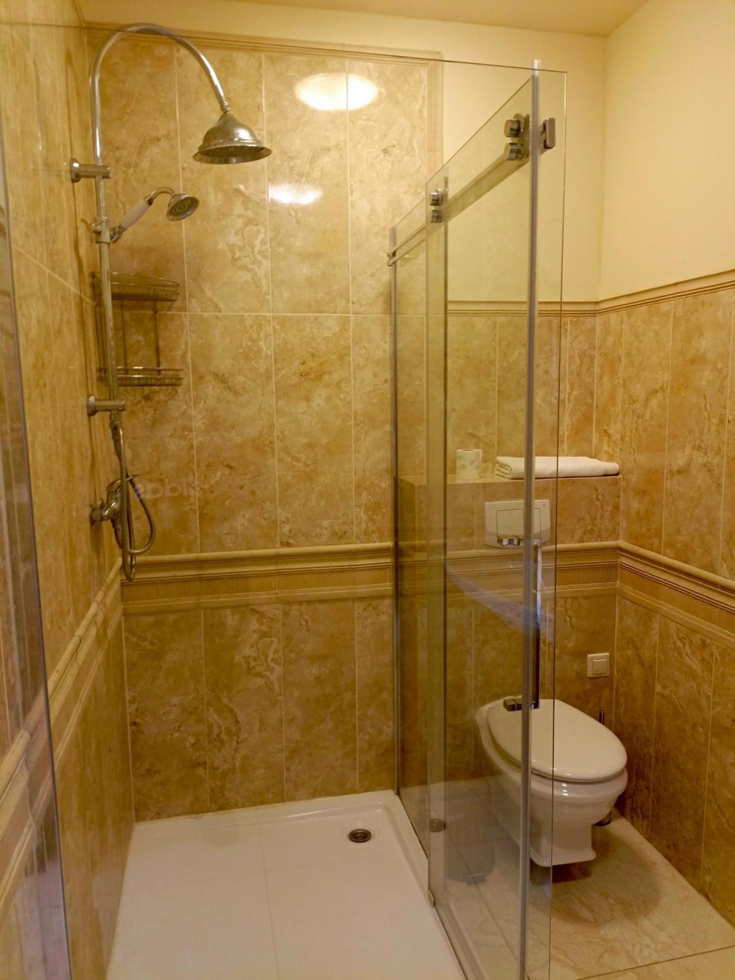 Dwor Pod Rozami Bed & Breakfast Smolec Cameră foto